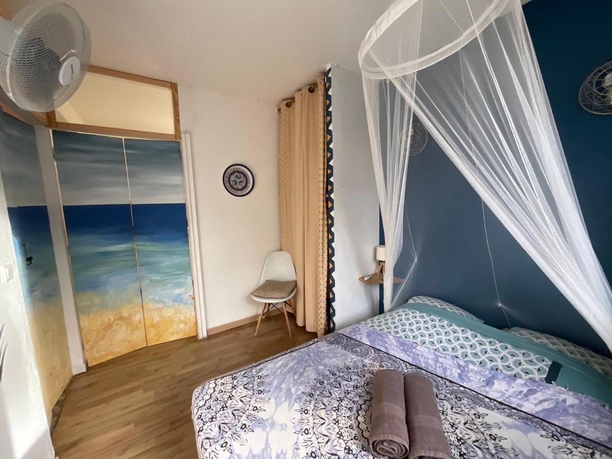 Bungalows Les Vagues Abondes Vila Sainte-Anne  Exterior foto