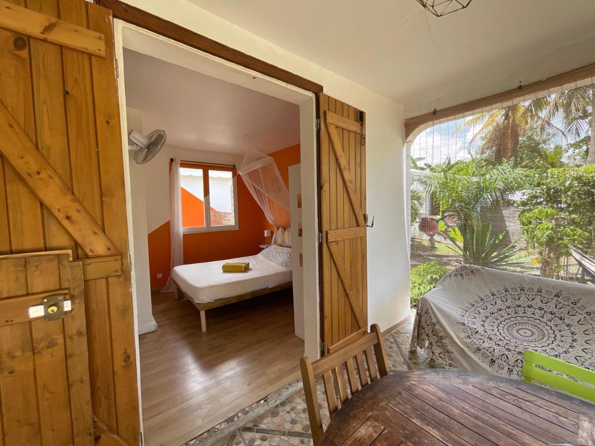 Bungalows Les Vagues Abondes Vila Sainte-Anne  Exterior foto