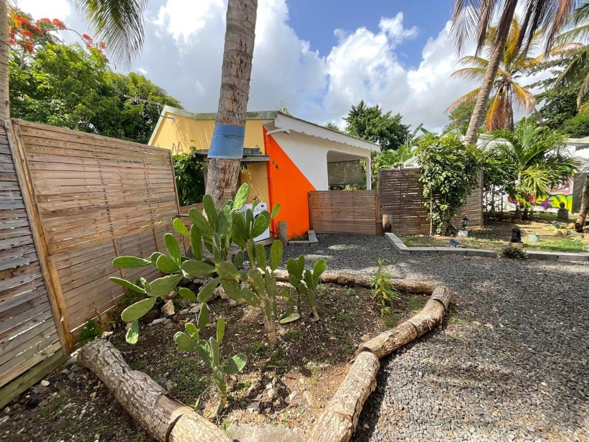Bungalows Les Vagues Abondes Vila Sainte-Anne  Exterior foto