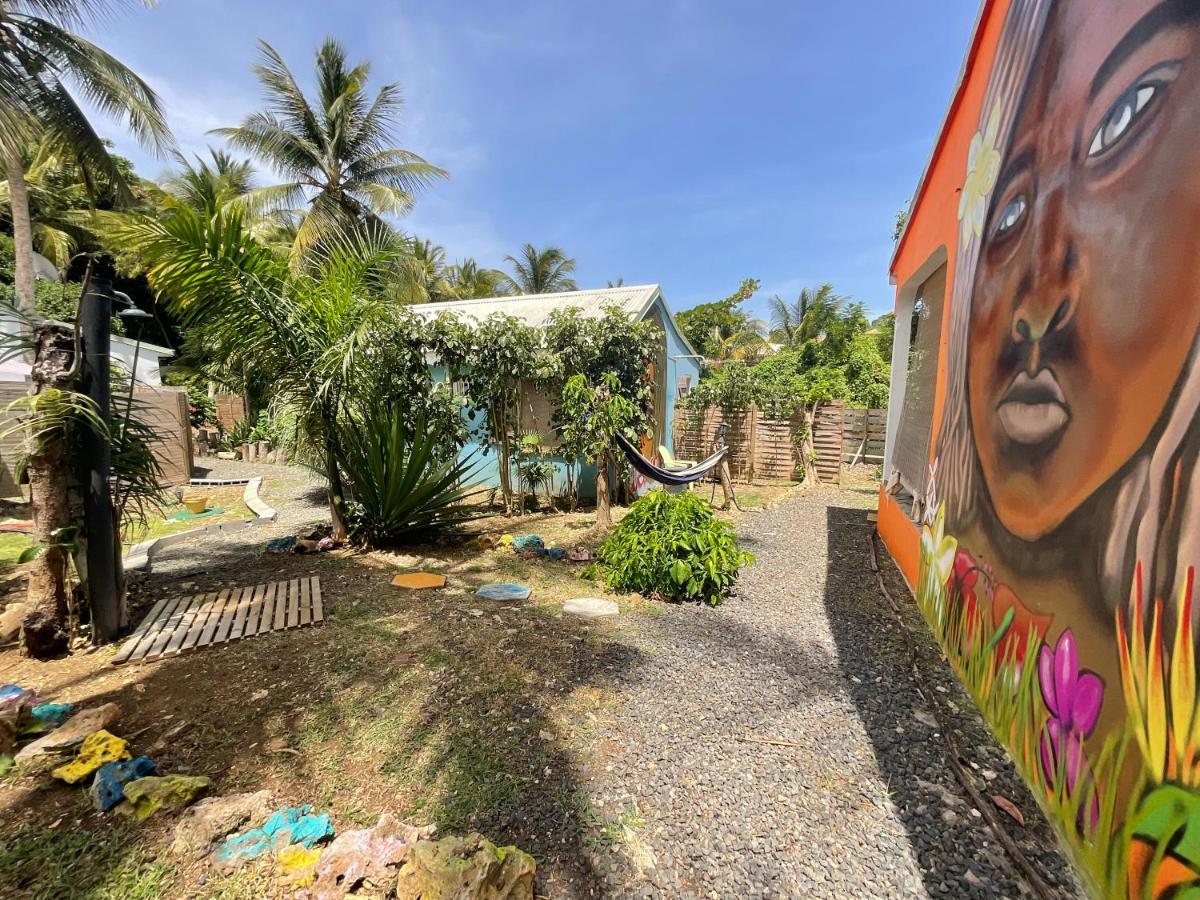 Bungalows Les Vagues Abondes Vila Sainte-Anne  Exterior foto