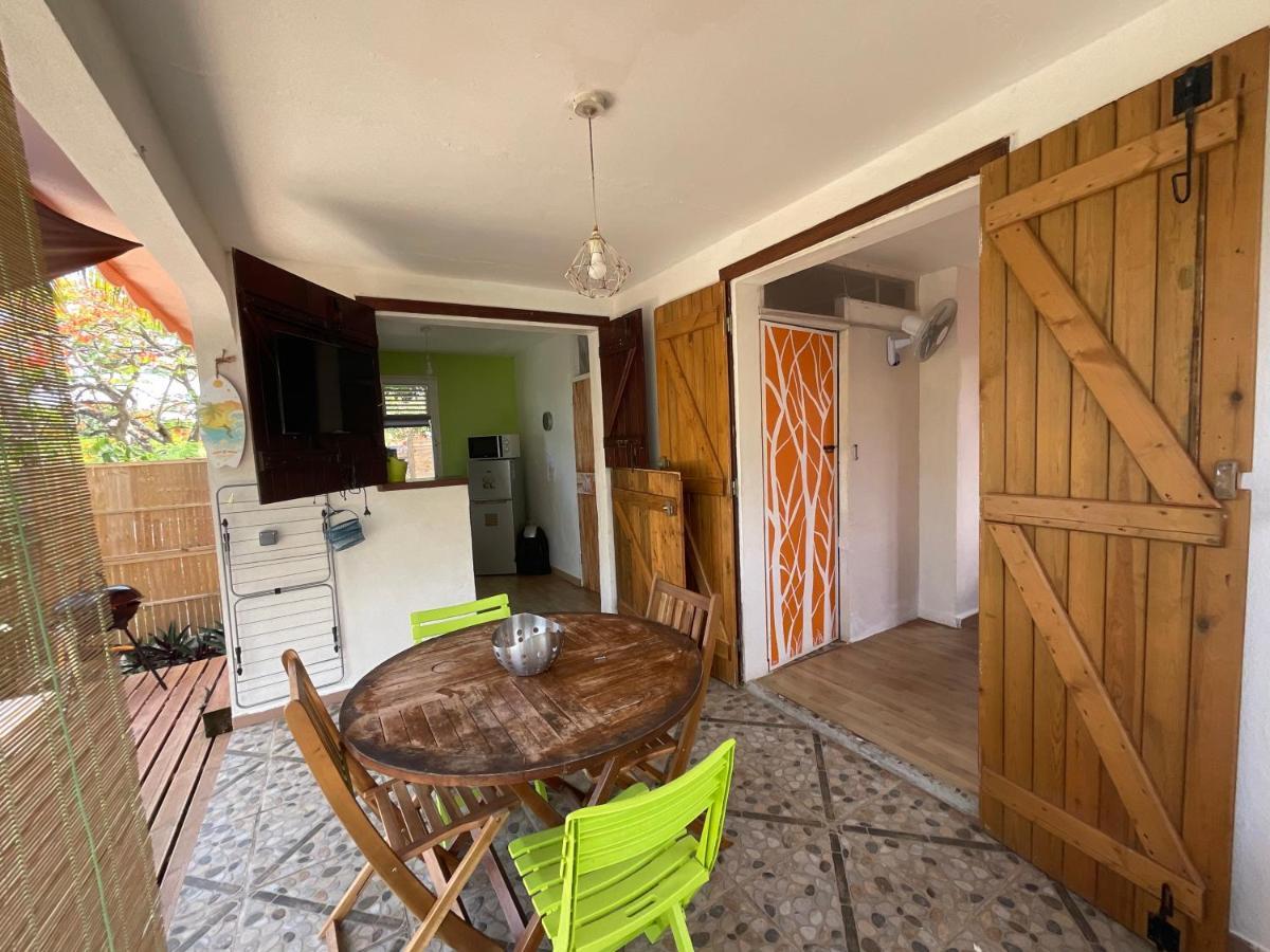 Bungalows Les Vagues Abondes Vila Sainte-Anne  Exterior foto
