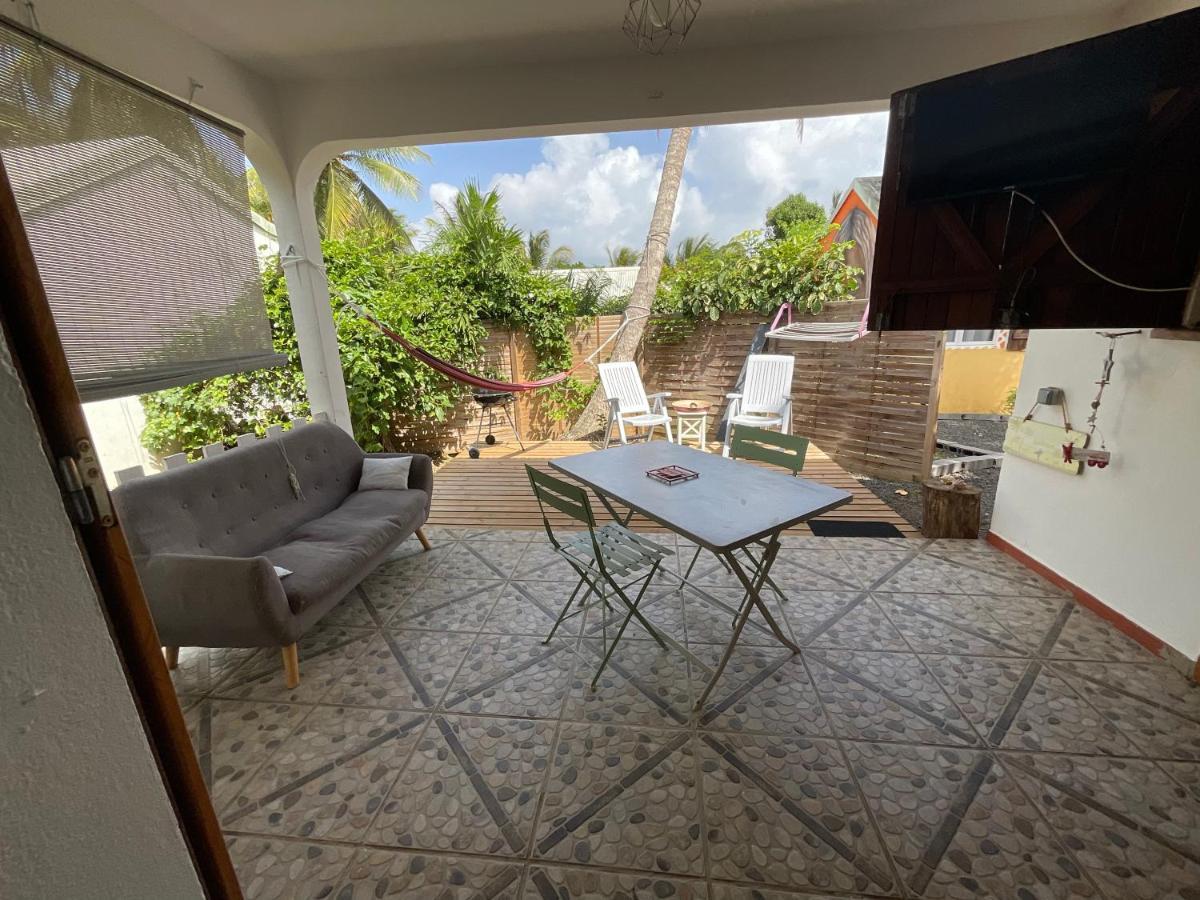 Bungalows Les Vagues Abondes Vila Sainte-Anne  Exterior foto